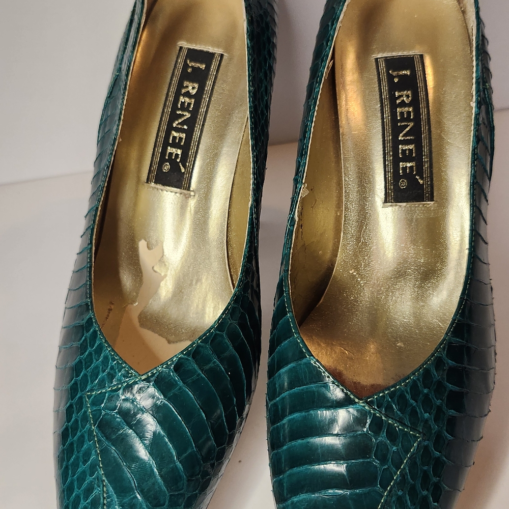SALE! J.Renee Teal Snakeskin Heels - Picture 2 of 16